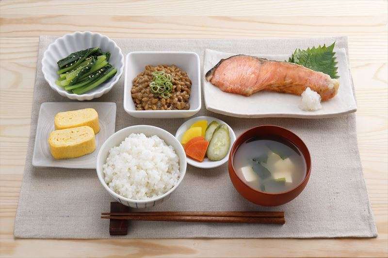 和食と日本食の違いについて